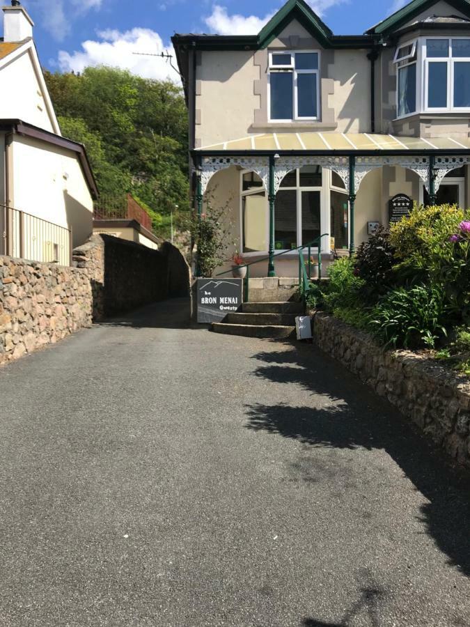Bron Menai 4* Caernarfon